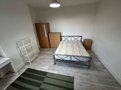 Room in a Shared Flat, Elder Avenue, N8
