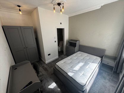 Room in a Shared House, Etruria Road, ST4