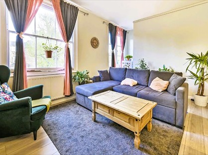 2 Bed Flat, Coningham Road, W12