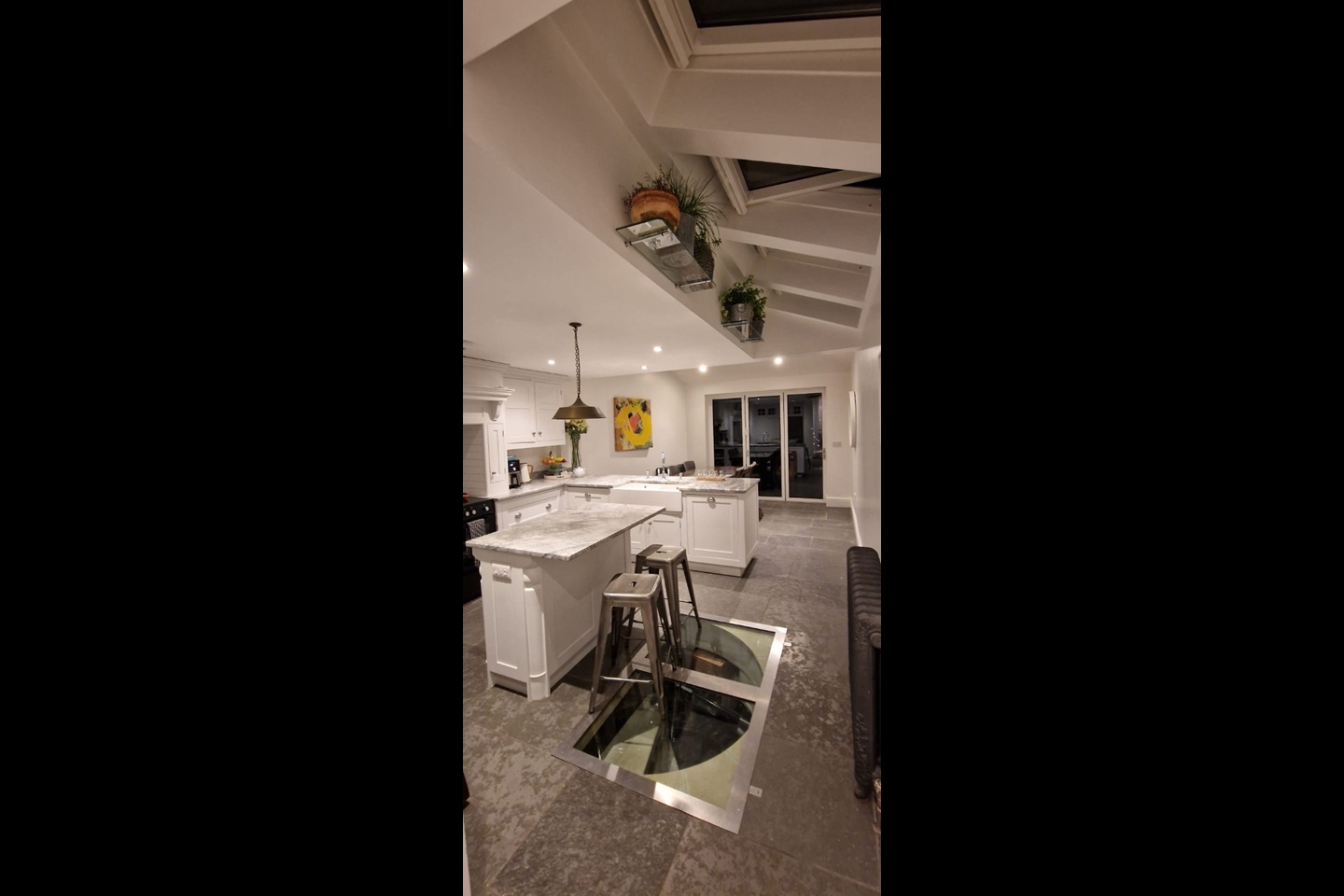 5 Bed Terraced House, Parsonage Street, CB5