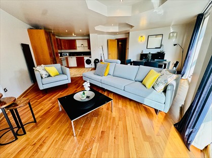 2 Bed Flat, The Bridge Apartments, LS10