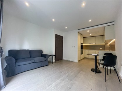 1 Bed Flat, Merrivale Terrace, W6