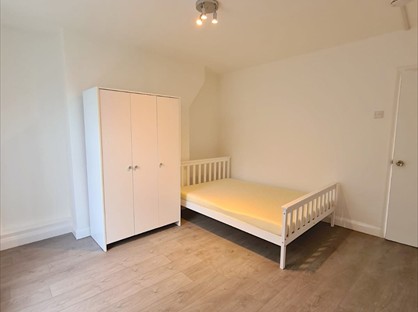 3 Bed Flat, Newcourt House, E2