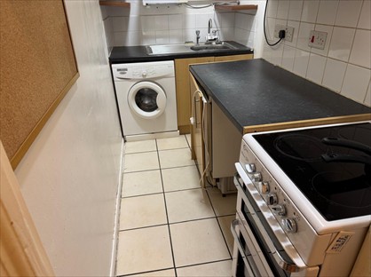 1 Bed Flat, Avery Way, ME3