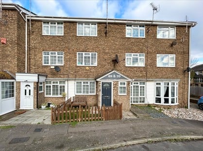 4 Bed Terraced House, Periwinkle Close, ME10