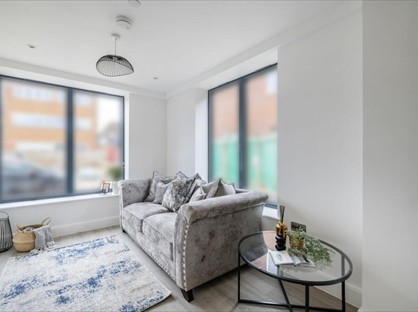 Studio Flat, Bolters Lane, SM7