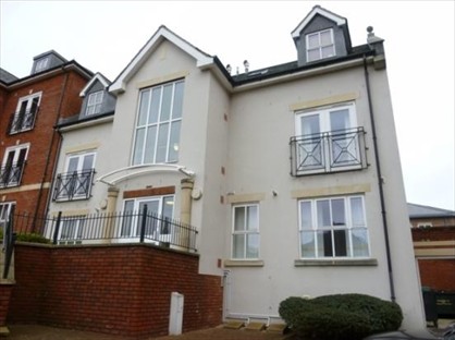 2 Bed Flat, Conigre Square, BA14