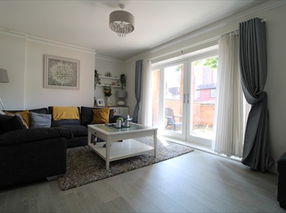 3 Bed End Terrace, Emlagh Court, CR0