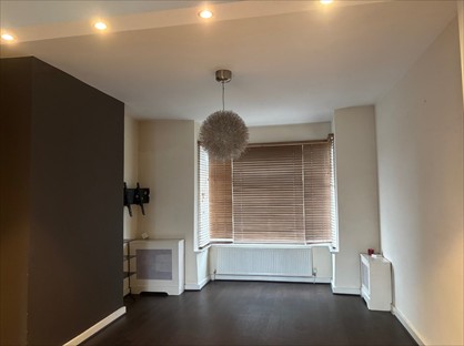 3 Bed Terraced House, Nuthurst Road, M40