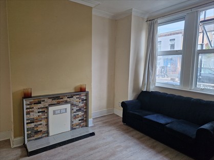 3 Bed Terraced House, Sussex Rd, UB2