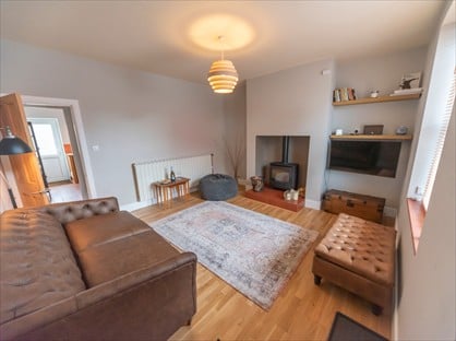 2 Bed Flat, New Mills, SK22