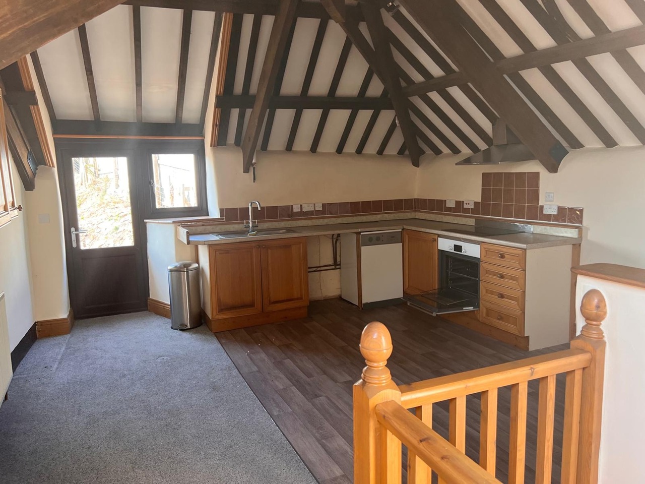 capton-dartmouth-3-bed-semi-detached-house-browns-farm-tq6-to