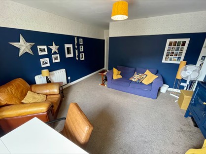 1 Bed Flat, Spring Gardens, SK17