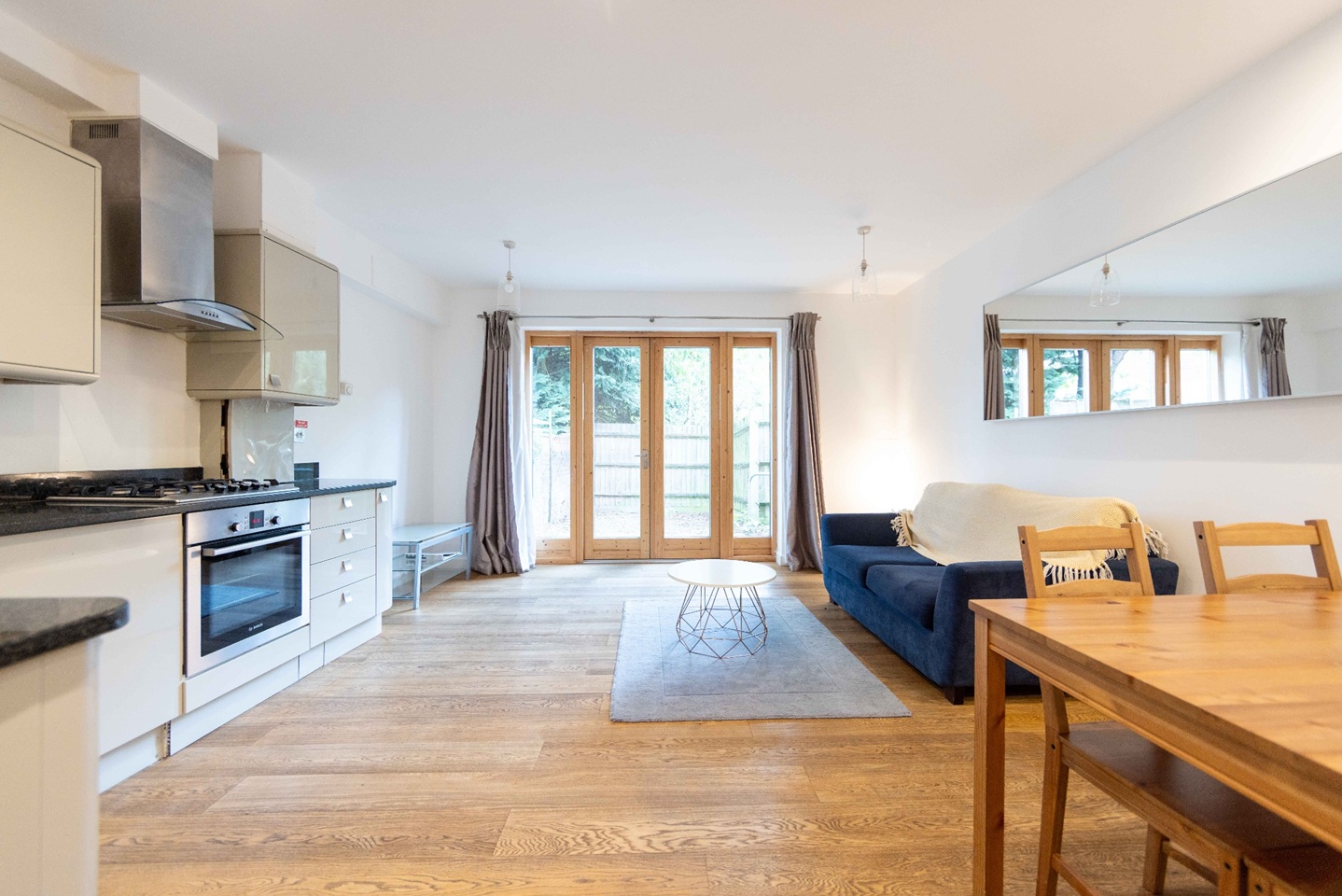 2 Bed Flat, Wharf House, OX1 photo 2
