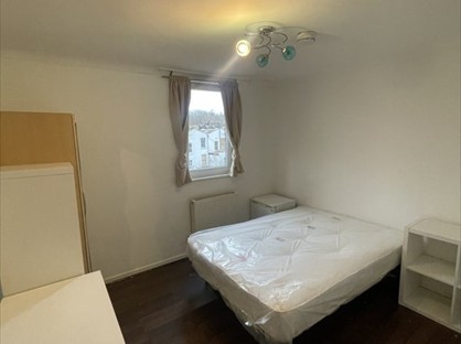 Room in a Shared House, Buxton Road, N19