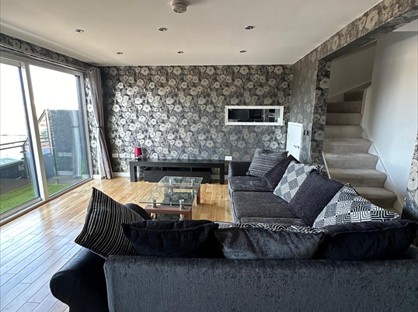 2 Bed Penthouse, Tate House, LS2