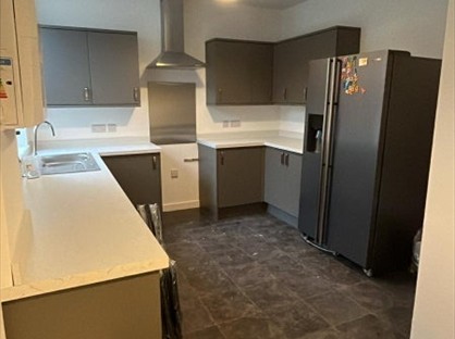 4 Bed End Terrace, Sherwell Lane, TQ2