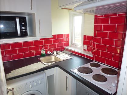 Studio Flat, Hammesrith Grove, W6