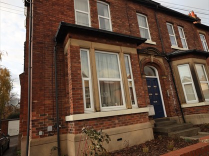 1 Bed Flat, Belgrave Mount, WF1