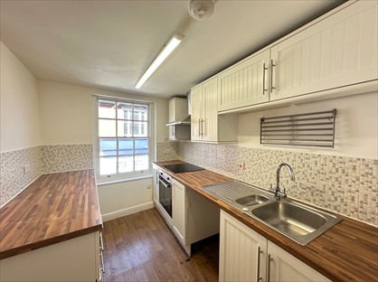 2 Bed Flat, High Street, CW12