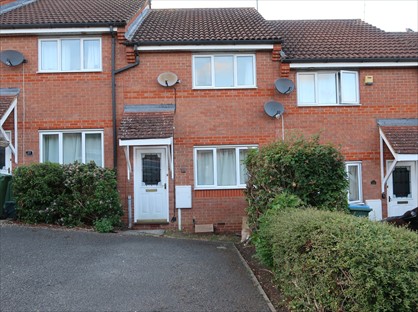 2 Bed Terraced House, Clover End, MK18