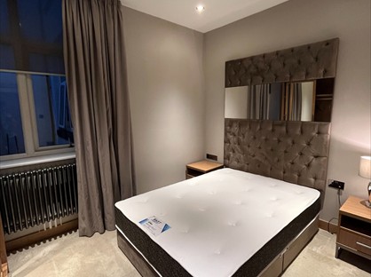 1 Bed Flat, Butts Court, LS1