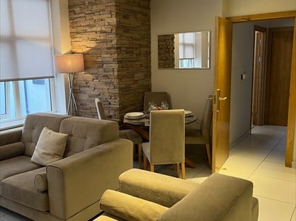 2 Bed Flat, Butts Court, LS1