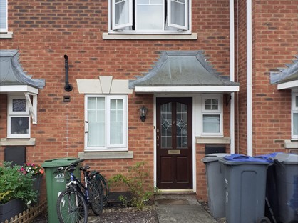 2 Bed Terraced House, Lower Court, BA14