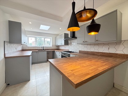 3 Bed Semi-Detached House, Harborough Road, LE2