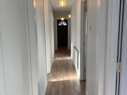 Room in a Shared Flat, Gander Green Lane, SM3