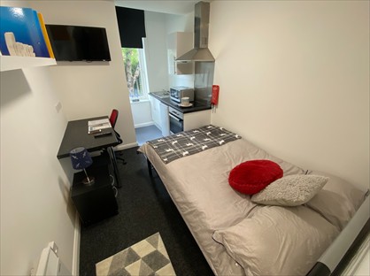 Studio Flat, Regent Road, LE1