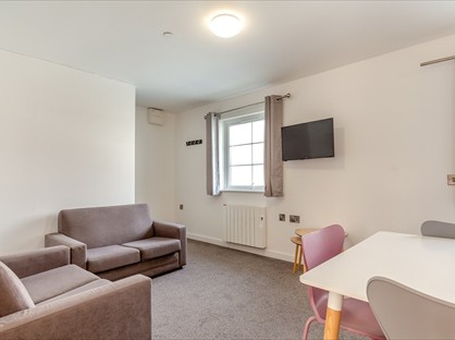 2 Bed Flat, Marlborough Road, EX34
