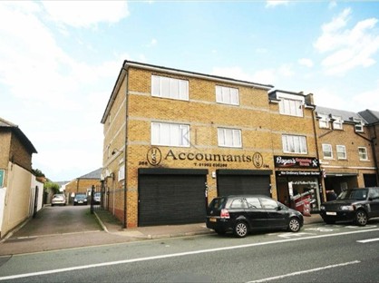1 Bed Flat, High Street, EN8
