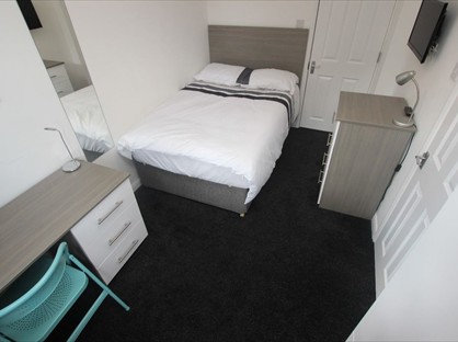 Room in a Shared House, Delamere Road, RG6