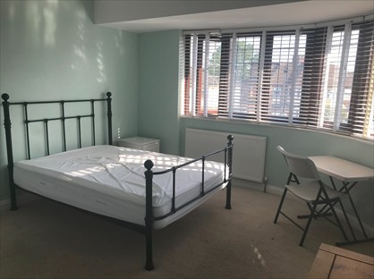 Room in a Shared House, Brunswick Gardens, IG6
