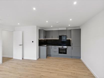 Studio Flat, Surrey, KT22