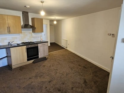 2 Bed Flat, Roshan House, NG4