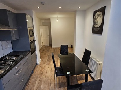 Room in a Shared Flat, Station Road, ME2