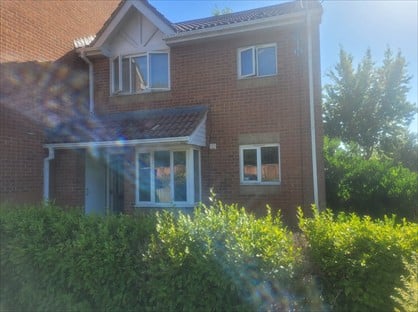 1 Bed Terraced House, Barnum Court, SN2