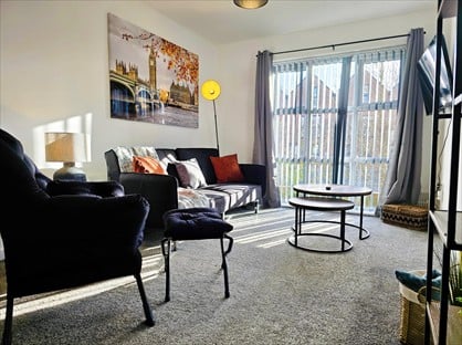 2 Bed Flat, Manchester, M40