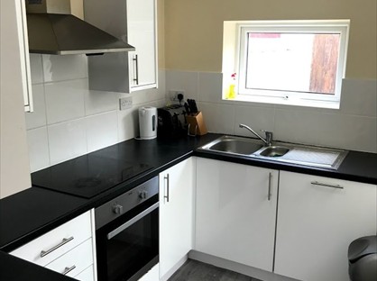 2 Bed Terraced House, Manchester Road, BB11