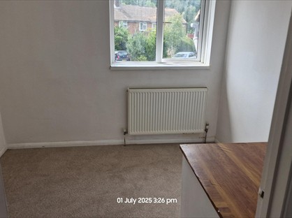 4 Bed Semi-Detached House, Rumbolds Lane, RH16