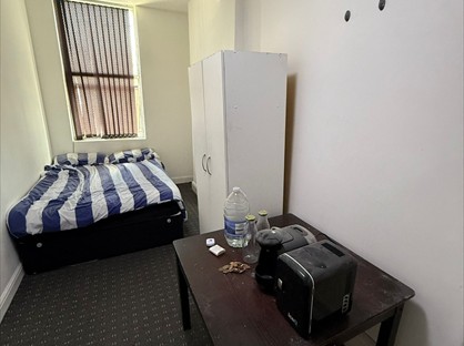 Room in a Shared Flat, Progress Buildings, M8