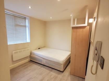 Studio Flat, Green Lane, SE9