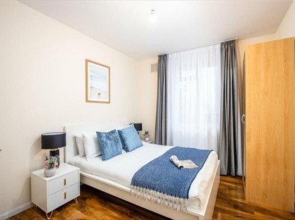 4 Bed Flat, Lancaster Court, SW6