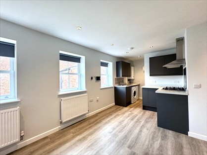 1 Bed Flat, Bridge Street, SK11