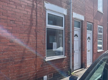 2 Bed Terraced House, Victoria Street, WF9
