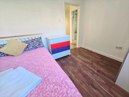 Room in a Shared House, Pitfield Street, N1