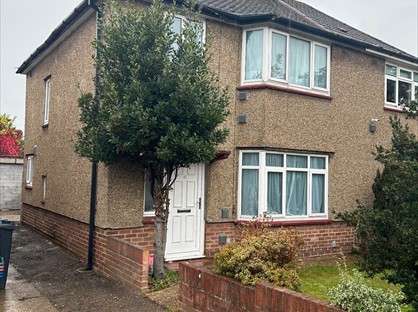 3 Bed Semi-Detached House, Unwin Avenue, TW14