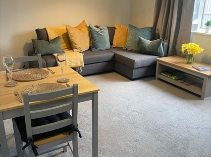 2 Bed Flat, Girton Way, PE9